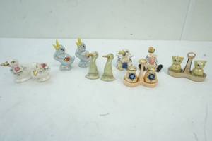 lot 184 image: Lusterware salt and pepper lot