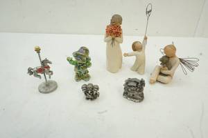 lot 195 image: Vintage decor lot with Willow Tree