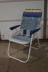 lot 229 image: lawn chair