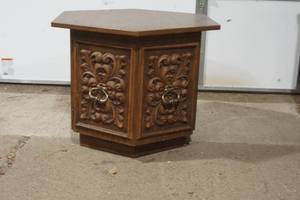 lot 234 image: end table