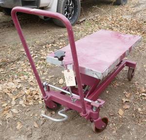 Manual Lift truck 20x39 table surface