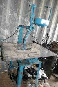 PAK-TYER box tying machine