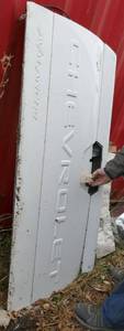 Chevy Avalanche tailgate 2003-06 white