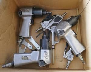 3 Ingersoll Rand air impacts 38 in and 3 air nozzles