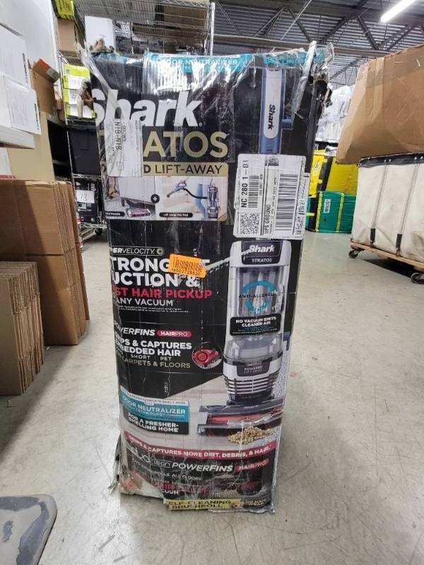 Shark AZ3002 Stratos Upright Vacuum with DuoClean PowerFins, HairPro, Powered Lift-Away, Self-Cleaning Brushroll, & Odor Neutralizer Technology, Navy - NEVER USED SOME SCRATCHES, WORKS
