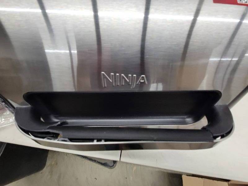 Ninja IG601 Foodi XL 7-in-1 Electric Indoor Grill Combo, use Opened or  Closed, Air Fry, Dehydrate & More, Pro Power Grate