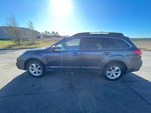lot 6A image: 2013 Subaru Outback 2.5I Limited - AWD - 2 OWNERS - 74,618 MILES