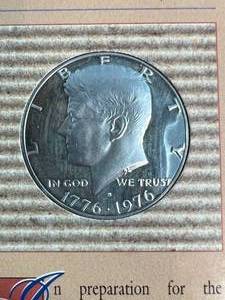 US SILVER BICENTENNIAL JFK HALF DOLLAR IN INFO PAGE