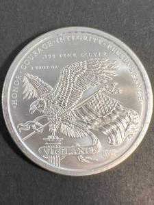 2 TROY OZ .999 FINE SILVER DONALD TRUMP ROUND