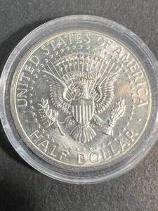1964 US KENNEDY HALF DOLLAR IN AIRTITE