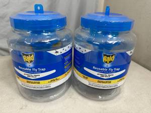 2 New Raid Reusable Fly Traps with Bait