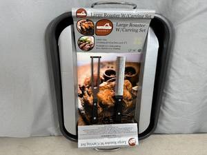 New Large Roaster Pan and Carving Set