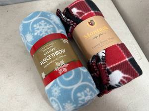 2 New Winter Themed Throw Blankets