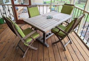 Gloster Teak Outdoor Patio Table Set