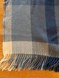 Berger Pledd Wool Throw Blanket