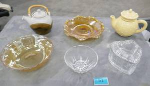 lot 51 image: Group of servingware - 2 teapots, iridescant bowls