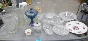 lot 59 image: Large lot of glassware