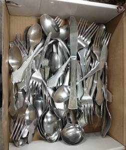 lot 131 image: Box full of misc silverware