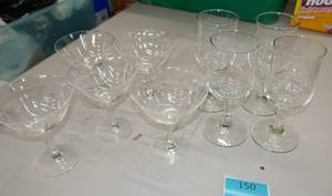 lot 150 image: 5 crystal martini glasses, 4 goblets