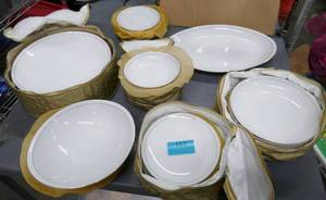 lot 162 image: Excellent set of vintage Royal Sovereign Forever Yours Fine China - set for 8