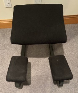 Soothing Knee Chair