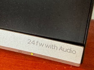 HP 24fw with Audio Monitor