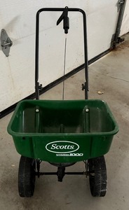 Scotts Speedy Green 1000 Spreader