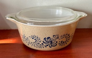 Vintage Pyrex Blue Homestead Nesting Bowls and Covered Casserole Dish