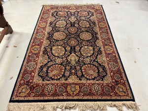 Elegant Karastan Area Rug