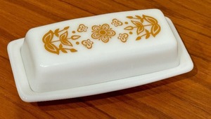 Vintage Pyrex Butterfly Gold Butter Dish