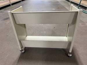 MSRP $300 Bretford 2 Slanted Shelf Metal Bookcase Bookshelf Book Truck Rolling Library Utility Cart - Good Condition