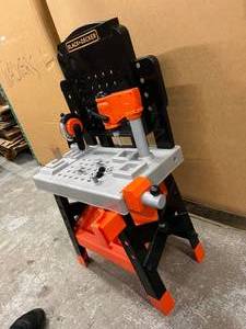 Black &amp Decker Ready To Build Workbench Kids Play Construction Tool Bench - Good Condition