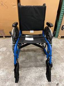MSRP $2500 NEW FLOOR MODEL Ki Mobility Catalyst 5 VX Ultra Lightweight High Quality Wheelchair With Swing In Anti Tips &amp Transit Wheels - 20 Seat Width - 300lb Capacity - This Wheelchair Has A Reserve