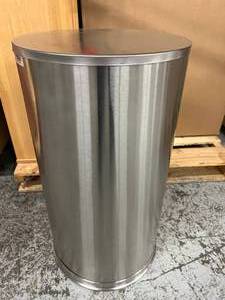 United Receptacle 15 Gallon Stainless Steel Trash Garbage Bin - Great Condition