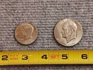 lot 57 image: 1976 Dollar & Half Dollar Bi-centennial
