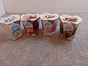 lot 105 image: (4) Glade Candles-New