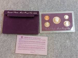 lot 128 image: 1990 Proof Set
