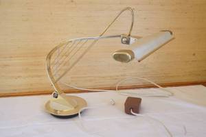 desk lamp