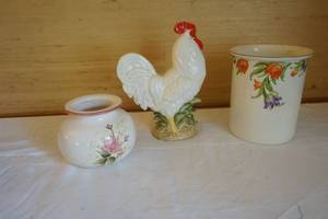 Hot oven Harker pottery, chicken