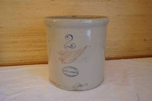 Red wing crock