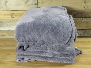 lot 47 image: Lot of TWO Berkshire Life Soft Blanket - TwinPurple - Some PillingShedding