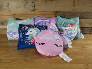 lot 80 image: Lot of SIX Kid Throw Pillows