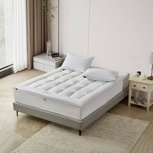 lot 18 image: Farm to Home White Organic Cotton 2 Mattress Topper - King