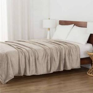 lot 24 image: Berkshire Life Soft Blanket - QueenTan