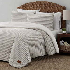 lot 9 image: Frye 3-piece Channel Stitch Faux Fur Comforter Set - KingBeige