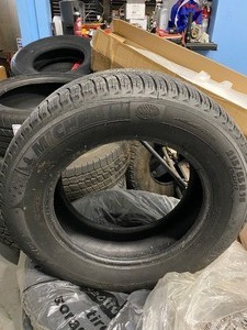21565R16 Michelin X Ice