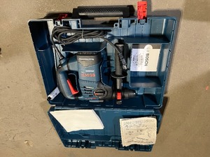 Bosch 8 Amp 1-18 in. Corded Variable Speed SDS-Plus ConcreteMasonry Rotary Hammer Drill with Depth Gauge and Carrying Case