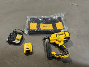 DEWALT 20V MAX XR Lithium-Ion Cordless 18-Gauge Narrow Crown Stapler Kit with 2.0Ah Battery, Charger and Contractor Bag