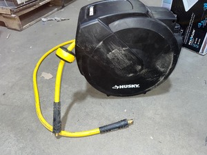 Husky 38 in. x 50 ft. Enclosed Hybrid Air Hose Reel