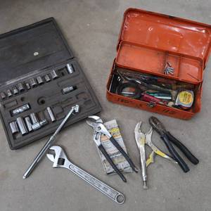 lot 55 image: MISC TOOLS
